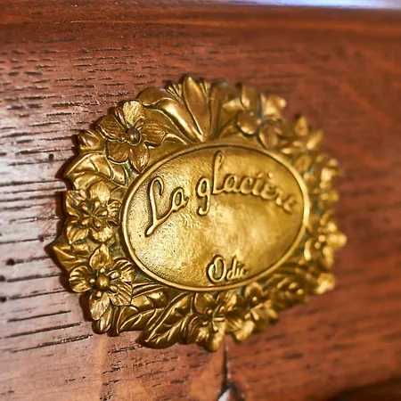 The Magical Abode - Sleeps 6 *