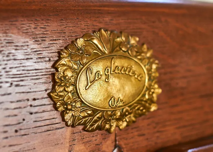 Magical Retreat - Sleeps 6 *