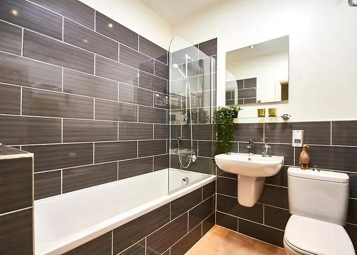 Magical Retreat - Sleeps 6 アパート *