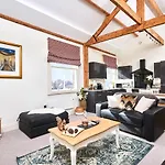 Apartamento Magical Retreat - Sleeps 6 *