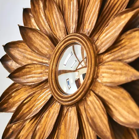 The Magical Abode - Sleeps 6 يورك