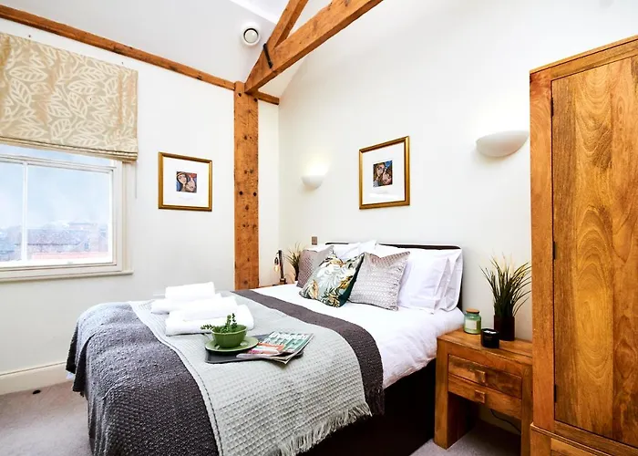 Magical Retreat - Sleeps 6 Apartman